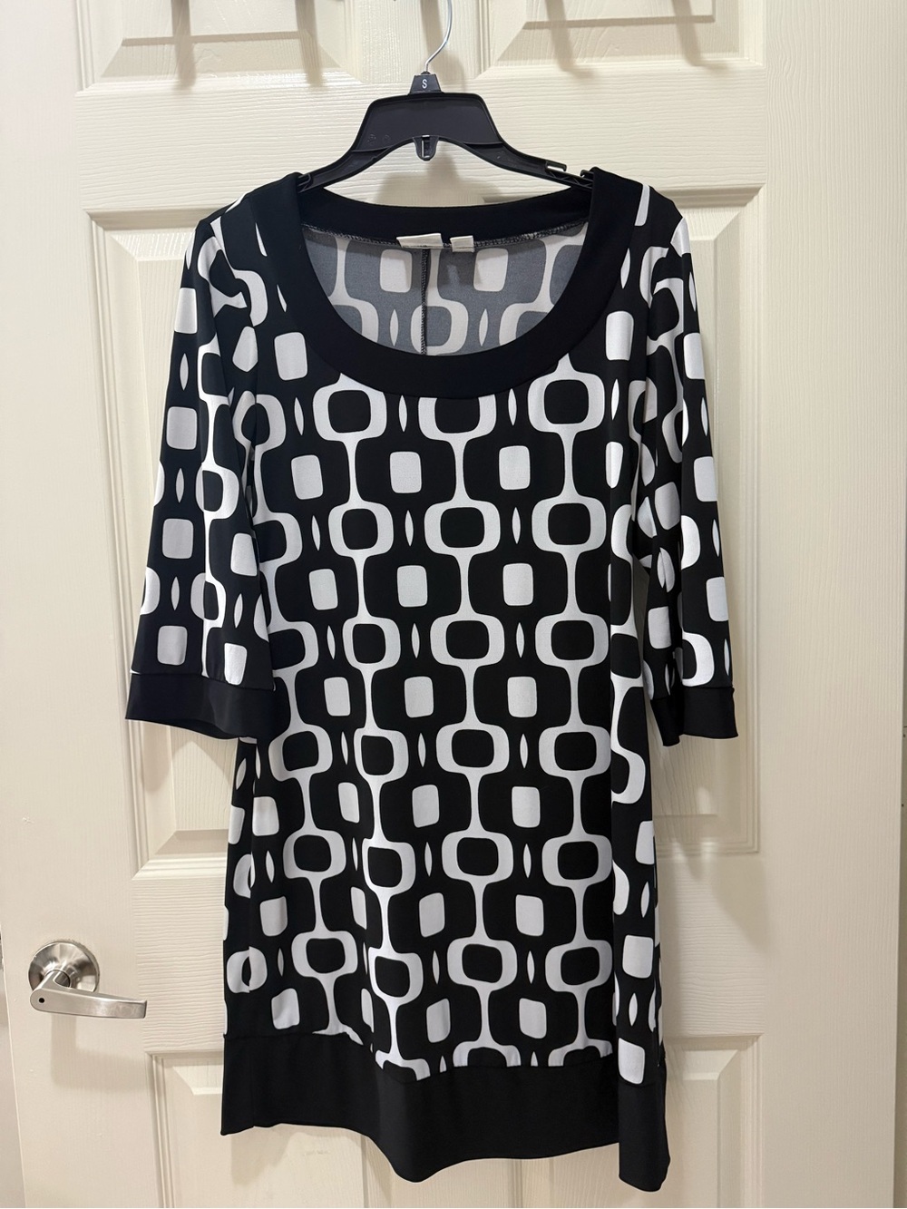 Cato Black and White Geometric Scoop Neck Tunic